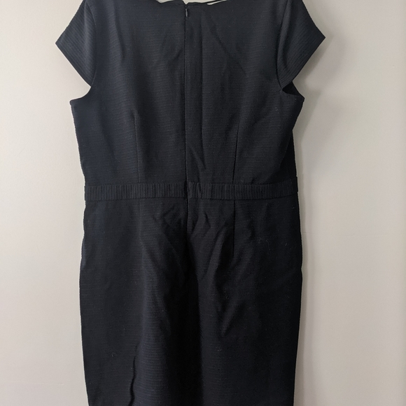 Black Elle dress - Picture 2 of 4